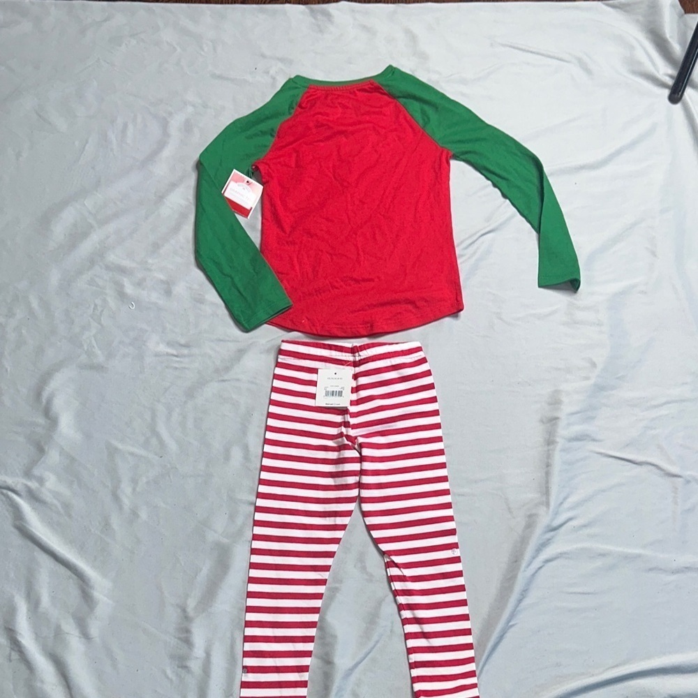 Christmas Elf Kids Pajamas Set - Red and Green - Picture 8 of 8